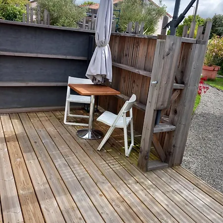 Meuble, Le Figuier D'elian 생-메다르-앙-잘