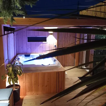 Meuble, Le Figuier D'elian 생-메다르-앙-잘