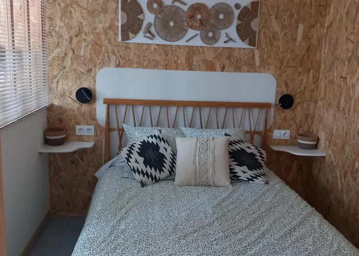 Meuble, Le Figuier D'elian Apartment *