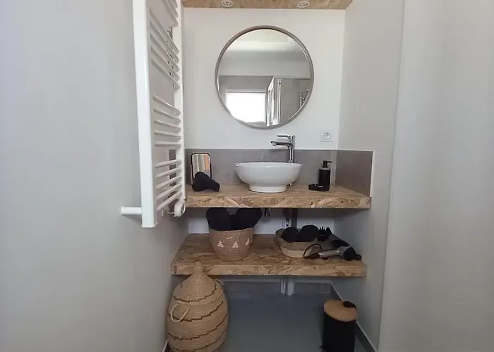 Meuble, Le Figuier D'elian