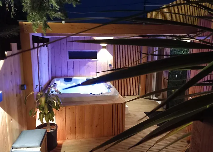 Meuble, Le Figuier D'elian Saint-Médard-en-Jalles